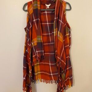 Plaid Sleeveless Vest with Fringe